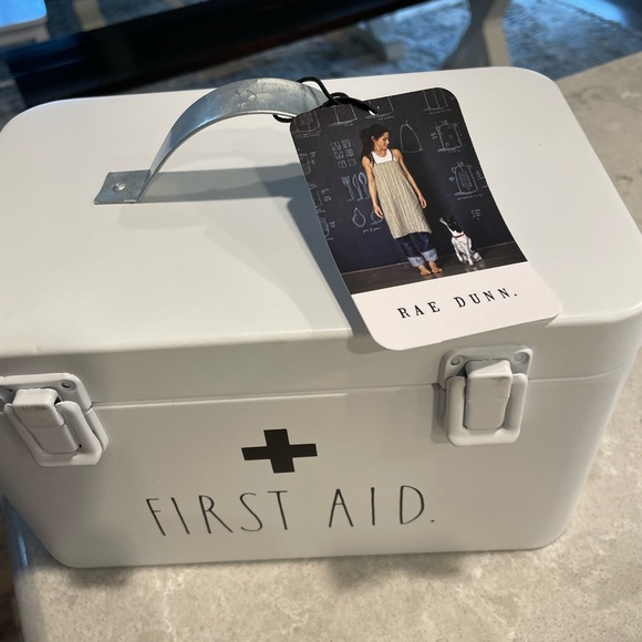 NWT Rae Dunn First Aid Tin - Picture 2 of 6